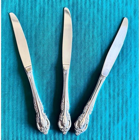 Oneida Community Brahms Glossy Stainless Dinner Knives-Set of 3! - Picture 2 of 3